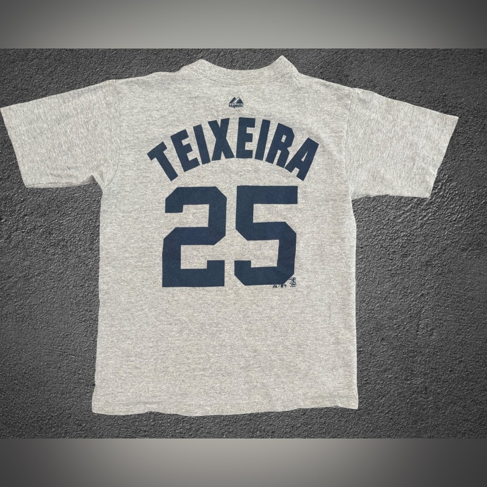 Vintage NY Yankees Gray Mark Teixeira Majestic Unisex Youth L  Women XS/S Shirt